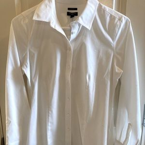 NWT Talbots white button down. Size 2 petite
